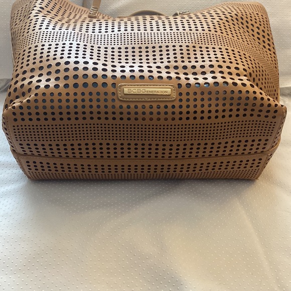 BCBGGeneration Tote Bag NWT - Picture 4 of 12